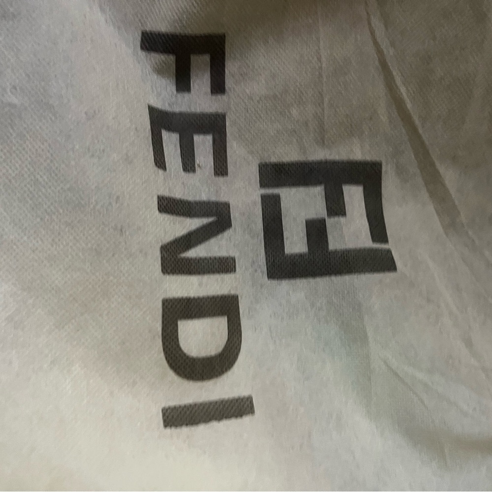 Fendi Two piece bundle wallet and bag and they are GORGEOUSSSS - Picture 14 of 16